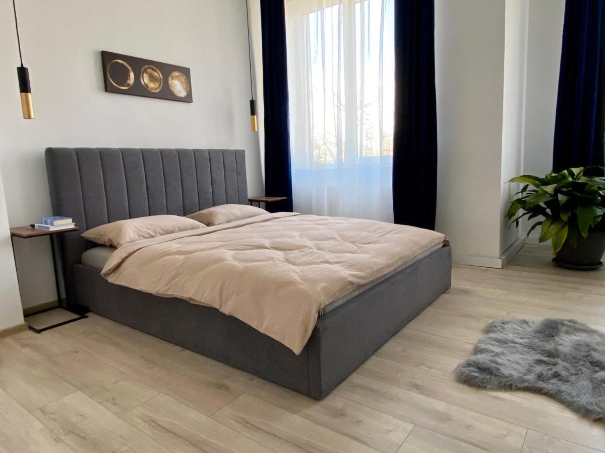 Dani'S Home Away From Home Oradea Exterior foto